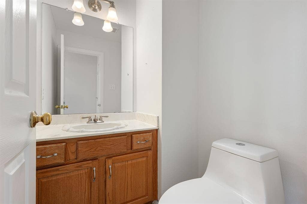 321 Andre Drive, Irving, TX 75063 321 Andre Drive, Irving, TX 75063