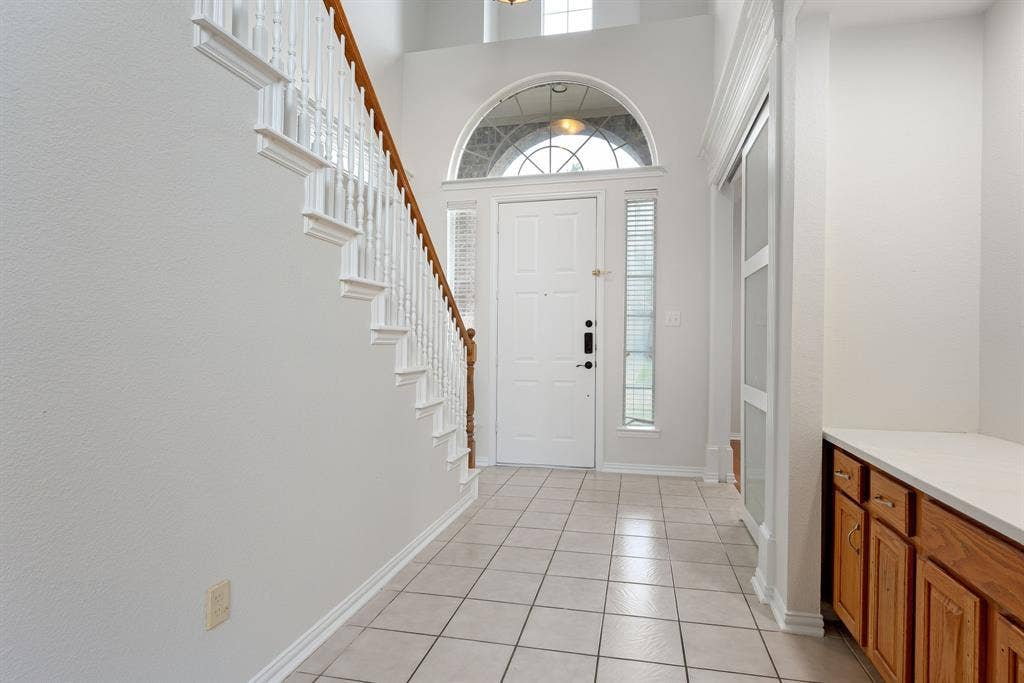 321 Andre Drive, Irving, TX 75063 321 Andre Drive, Irving, TX 75063