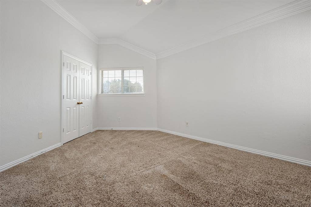 321 Andre Drive, Irving, TX 75063 321 Andre Drive, Irving, TX 75063