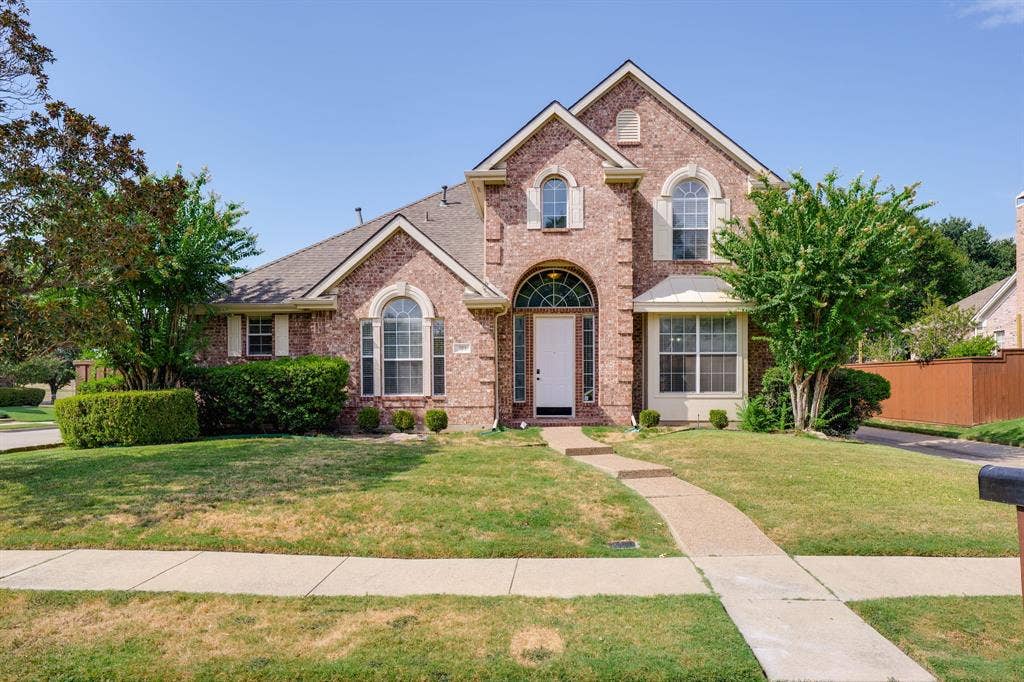 321 Andre Drive, Irving, TX 75063 321 Andre Drive, Irving, TX 75063