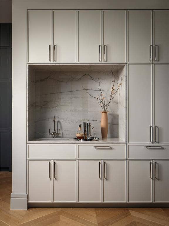 4205 Buena Vista Street, #502, Dallas, TX 75205 Wet Bar