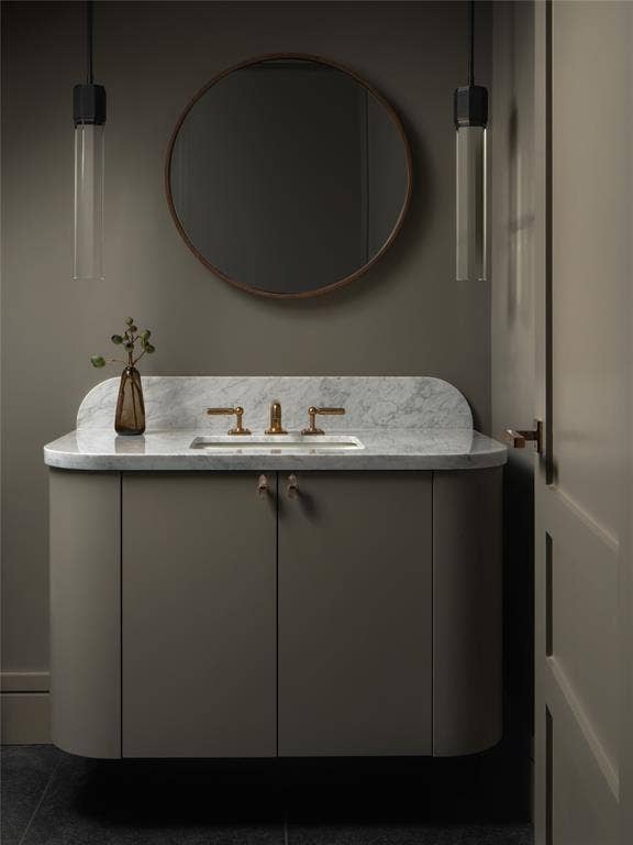 4205 Buena Vista Street, #502, Dallas, TX 75205 Powder Room
