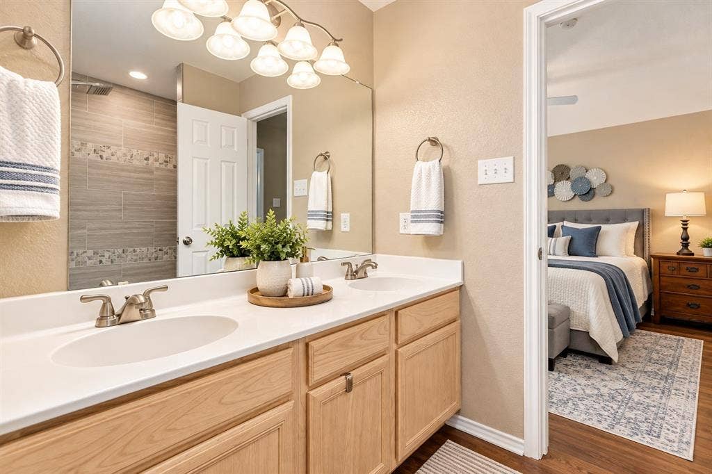 308 Candlestick Trail, Saginaw, TX 76179