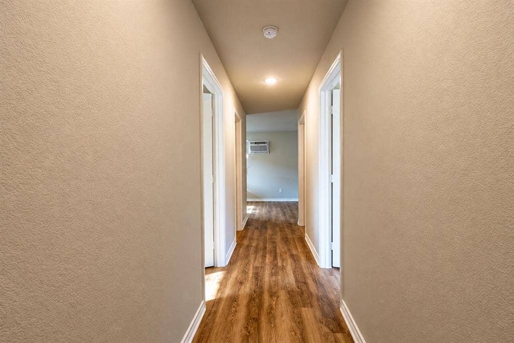 1301 E Grove Street, Kaufman, TX 75142 1301 E Grove Street, Kaufman, TX 75142