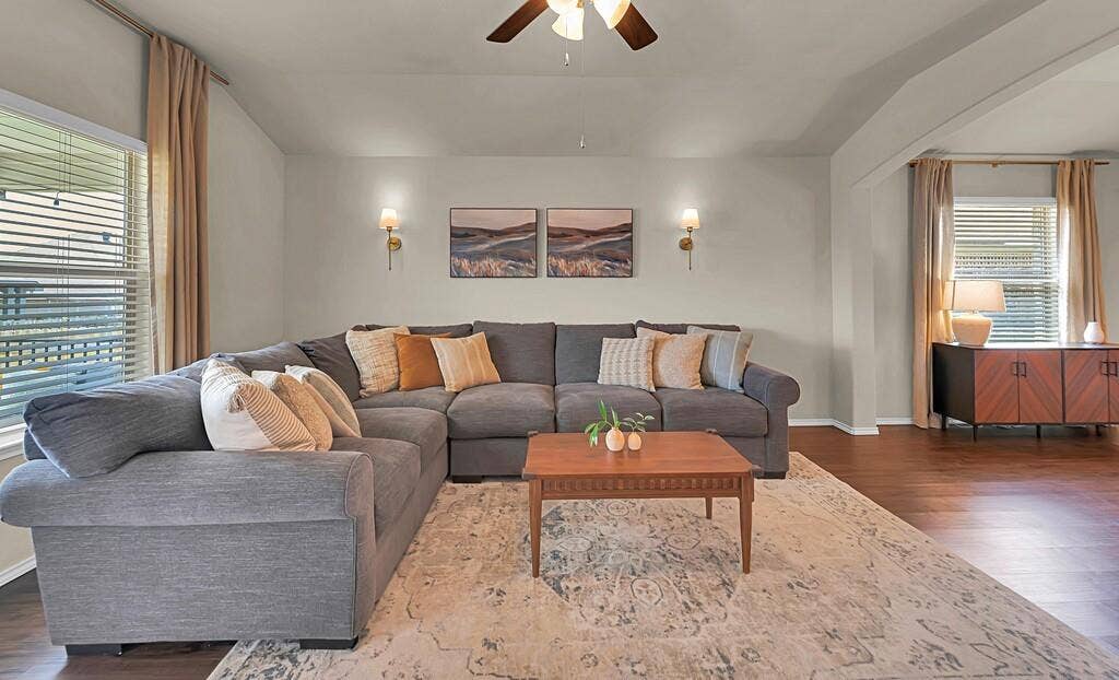 3200 Keathley Drive, Lorena, TX 76655 3200 Keathley Drive, Lorena, TX 76655