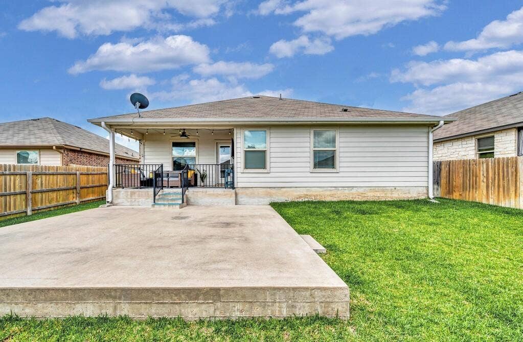 3200 Keathley Drive, Lorena, TX 76655 3200 Keathley Drive, Lorena, TX 76655