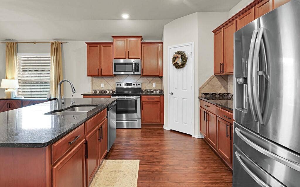 3200 Keathley Drive, Lorena, TX 76655 3200 Keathley Drive, Lorena, TX 76655