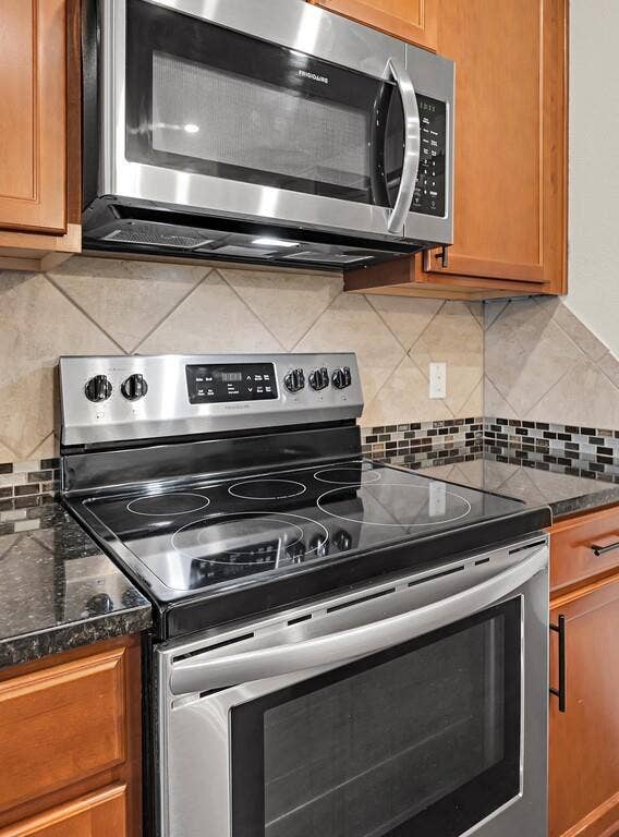 3200 Keathley Drive, Lorena, TX 76655 3200 Keathley Drive, Lorena, TX 76655