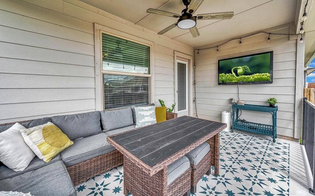 3200 Keathley Drive, Lorena, TX 76655 3200 Keathley Drive, Lorena, TX 76655