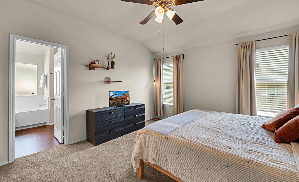 3200 Keathley Drive, Lorena, TX 76655 3200 Keathley Drive, Lorena, TX 76655