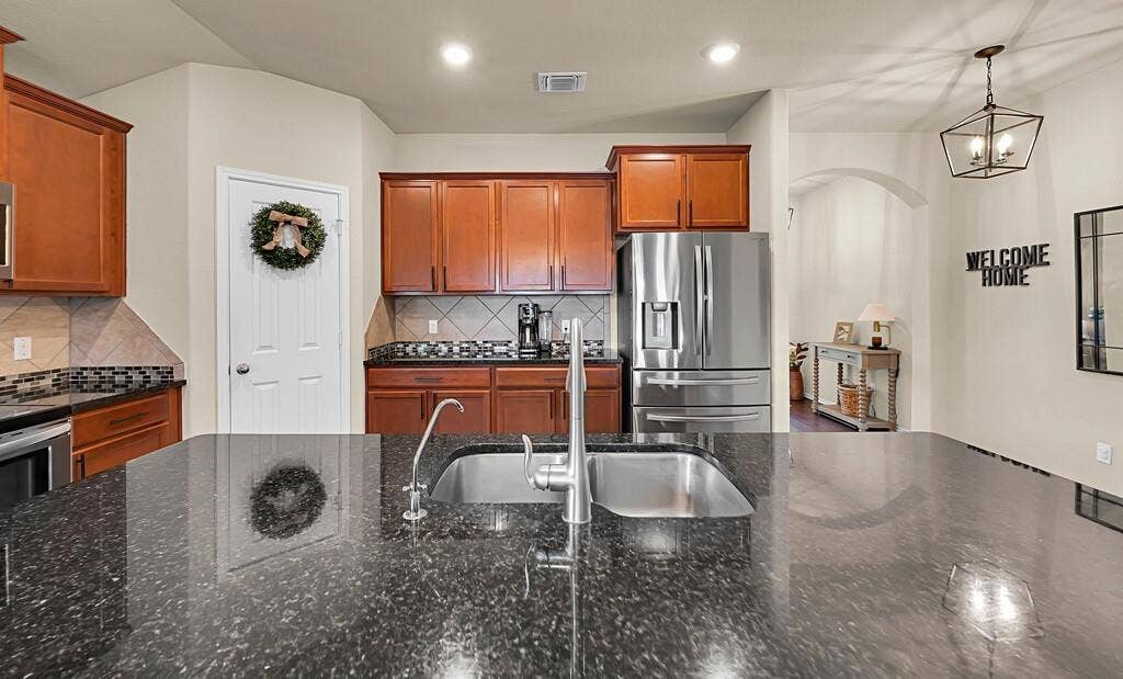 3200 Keathley Drive, Lorena, TX 76655 3200 Keathley Drive, Lorena, TX 76655