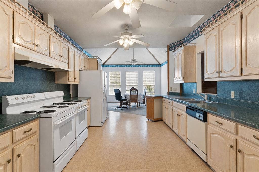 10297 Tealwood Drive, Wills Point, TX 75169 10297 Tealwood Drive, Wills Point, TX 75169