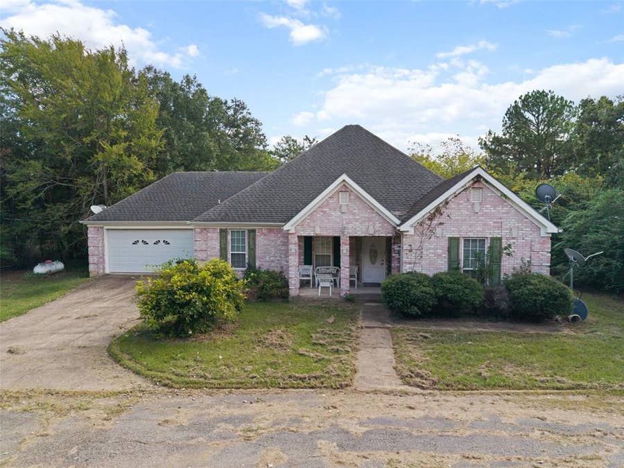 Property photo for 10297 Tealwood Drive, Wills Point, TX