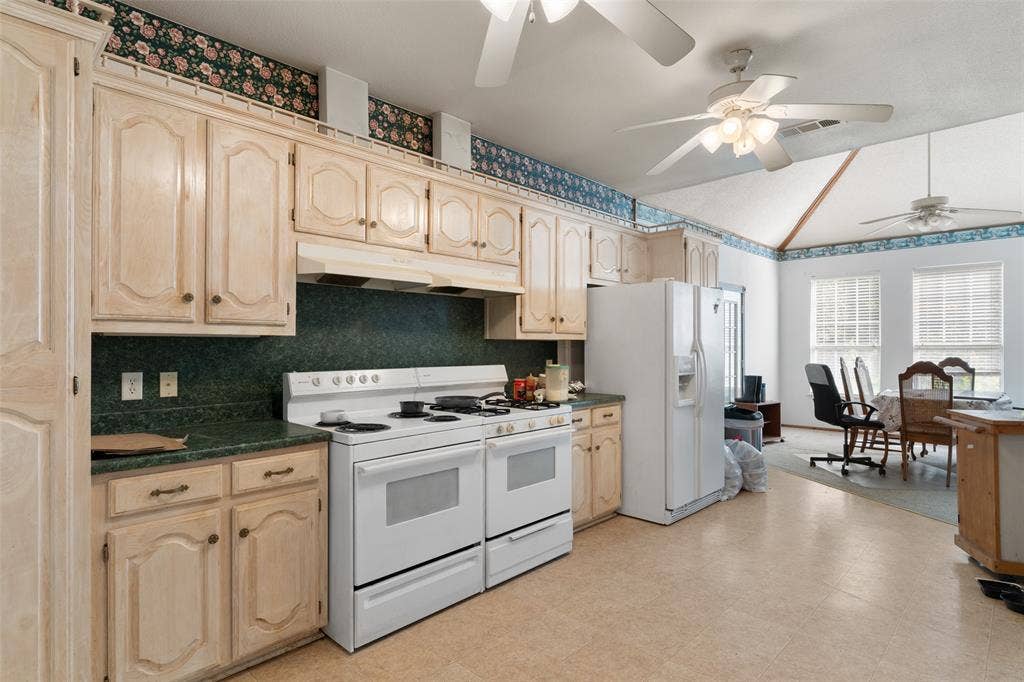 10297 Tealwood Drive, Wills Point, TX 75169 10297 Tealwood Drive, Wills Point, TX 75169
