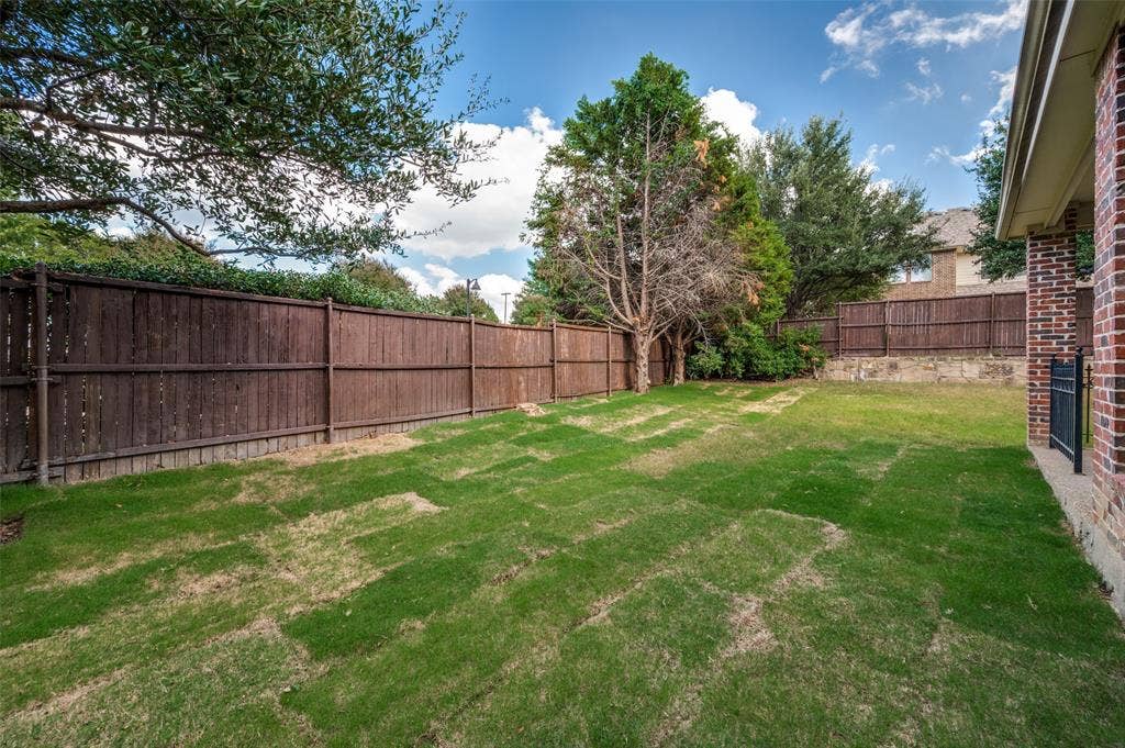 1604 Litchfield Drive, McKinney, TX 75071 1604 Litchfield Drive, McKinney, TX 75071