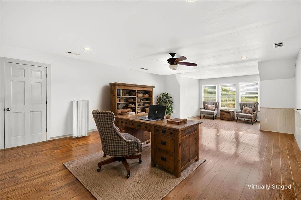 3241 Howard Road, Waxahachie, TX 75165 3241 Howard Road, Waxahachie, TX 75165
