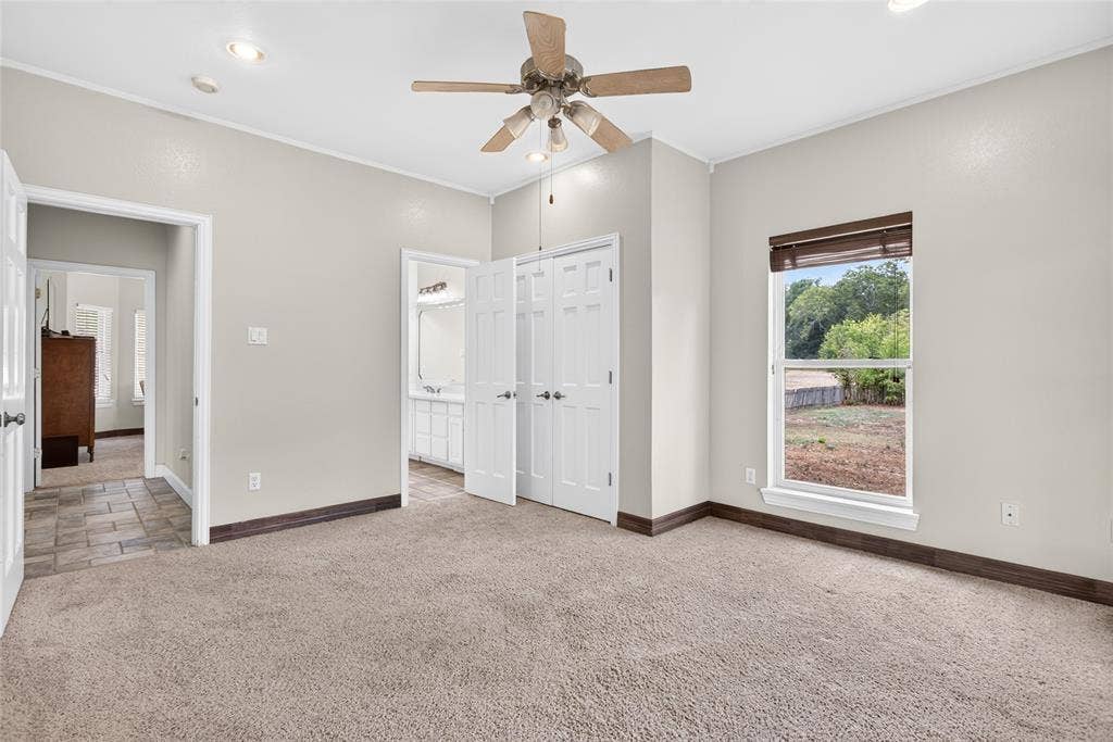 3241 Howard Road, Waxahachie, TX 75165 3241 Howard Road, Waxahachie, TX 75165