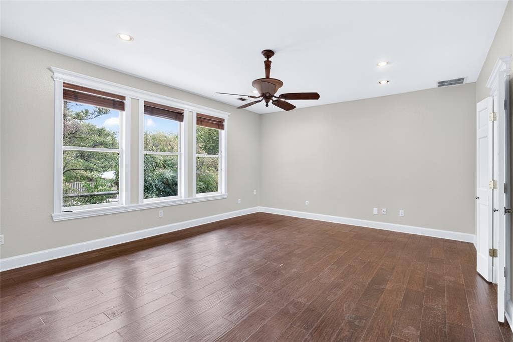 3241 Howard Road, Waxahachie, TX 75165 3241 Howard Road, Waxahachie, TX 75165