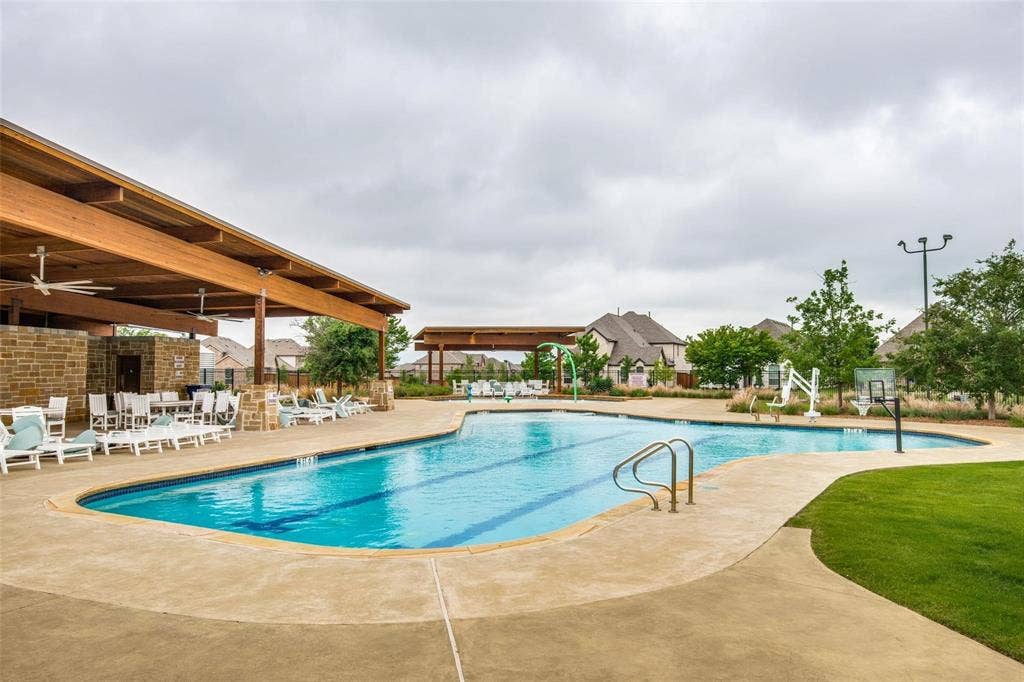 12464 Lost Valley Drive, Frisco, TX 75035