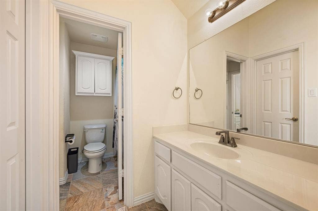 209 Chateau Avenue, Kennedale, TX 76060