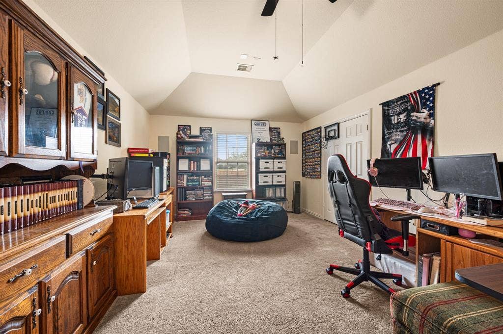 209 Chateau Avenue, Kennedale, TX 76060