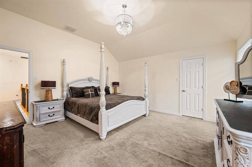 209 Chateau Avenue, Kennedale, TX 76060