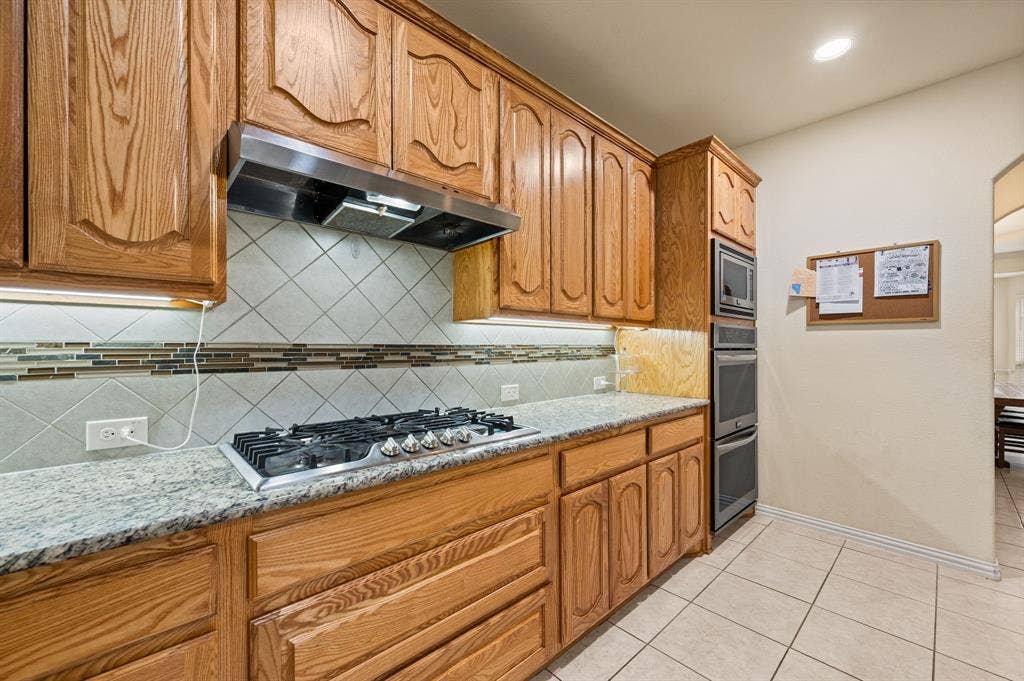 209 Chateau Avenue, Kennedale, TX 76060