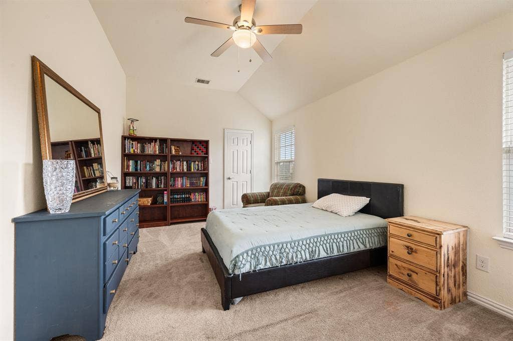 209 Chateau Avenue, Kennedale, TX 76060