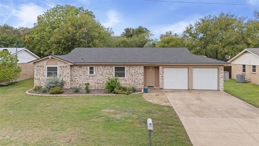 Property photo for 1116 Usher Street, Benbrook, TX