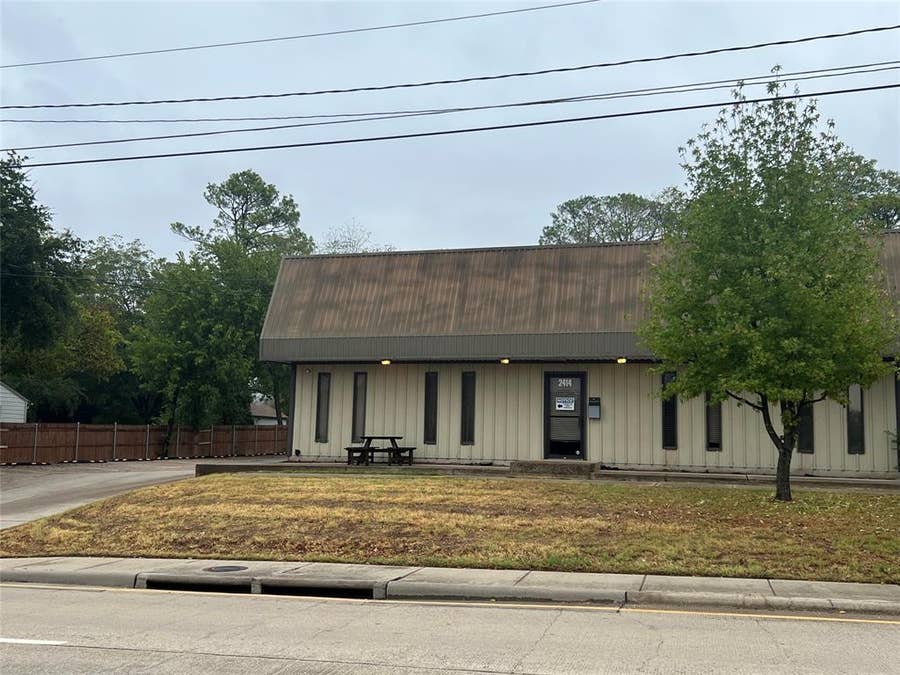 Property photo for 2414 N Elm Street, Denton, TX