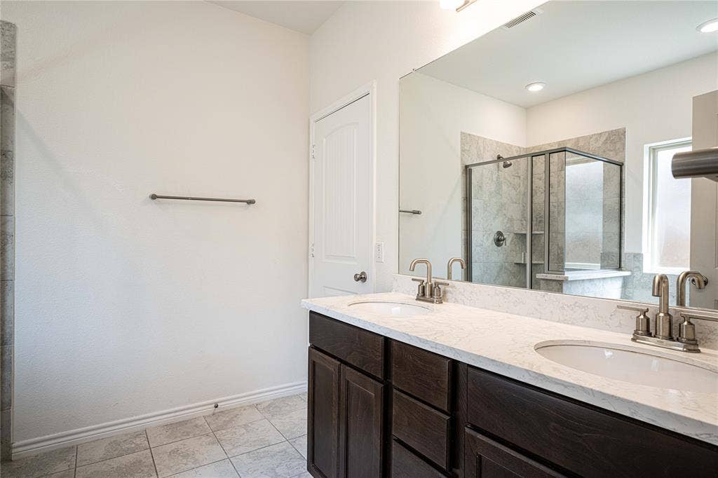 3508 Highland Bayou Drive, Prosper, TX 75078 Primary Bath