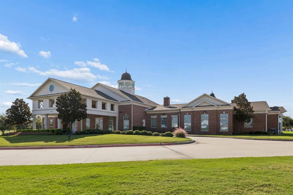 Williamsburg Amenity Center