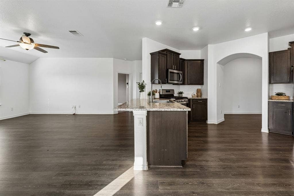 Living Area/Kitchen
