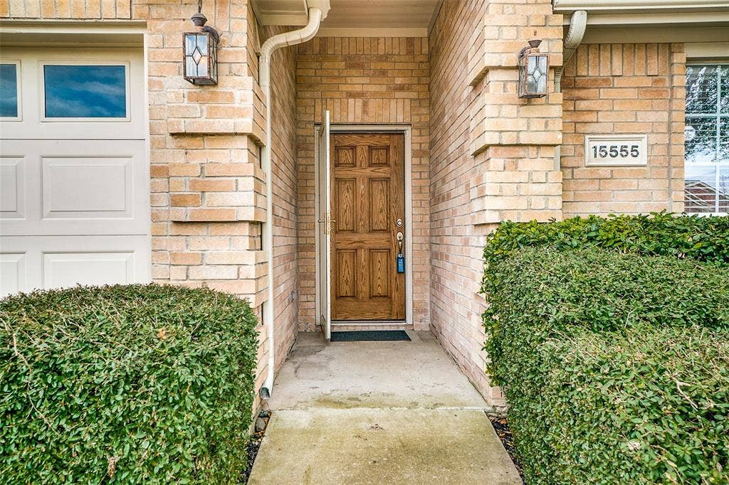 15555 Wrangler Drive, Frisco, TX 75035 15555 Wrangler Drive, Frisco, TX 75035