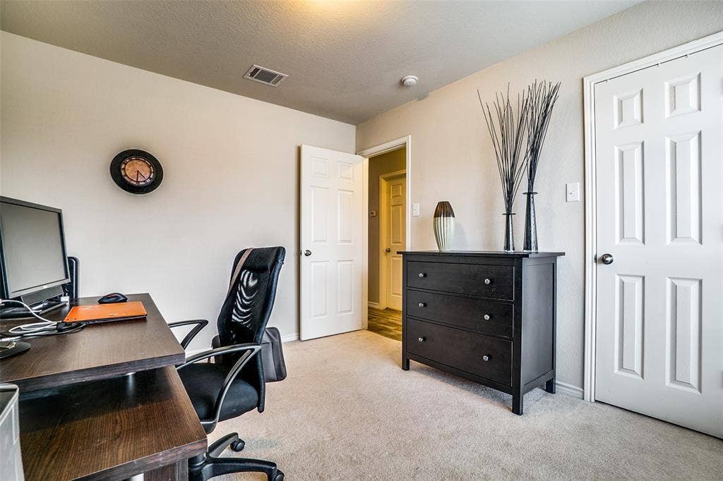 15555 Wrangler Drive, Frisco, TX 75035 15555 Wrangler Drive, Frisco, TX 75035