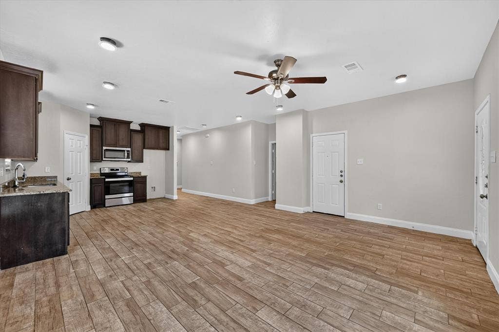 1719 Park Street, Commerce, TX 75428 1719 Park Street, Commerce, TX 75428