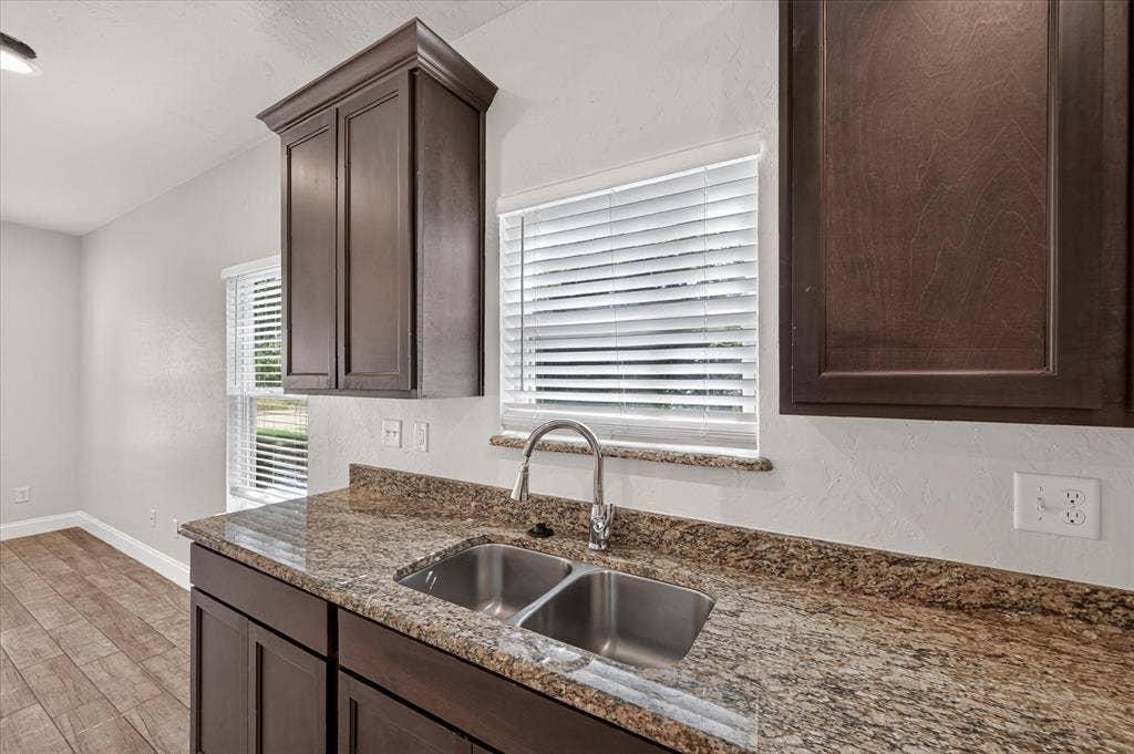 1719 Park Street, Commerce, TX 75428 1719 Park Street, Commerce, TX 75428