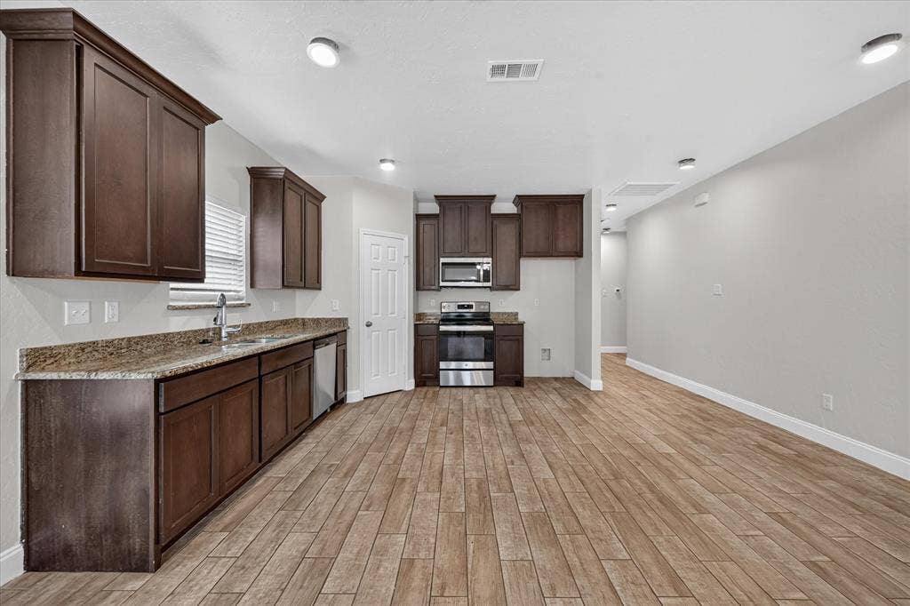 1719 Park Street, Commerce, TX 75428 1719 Park Street, Commerce, TX 75428