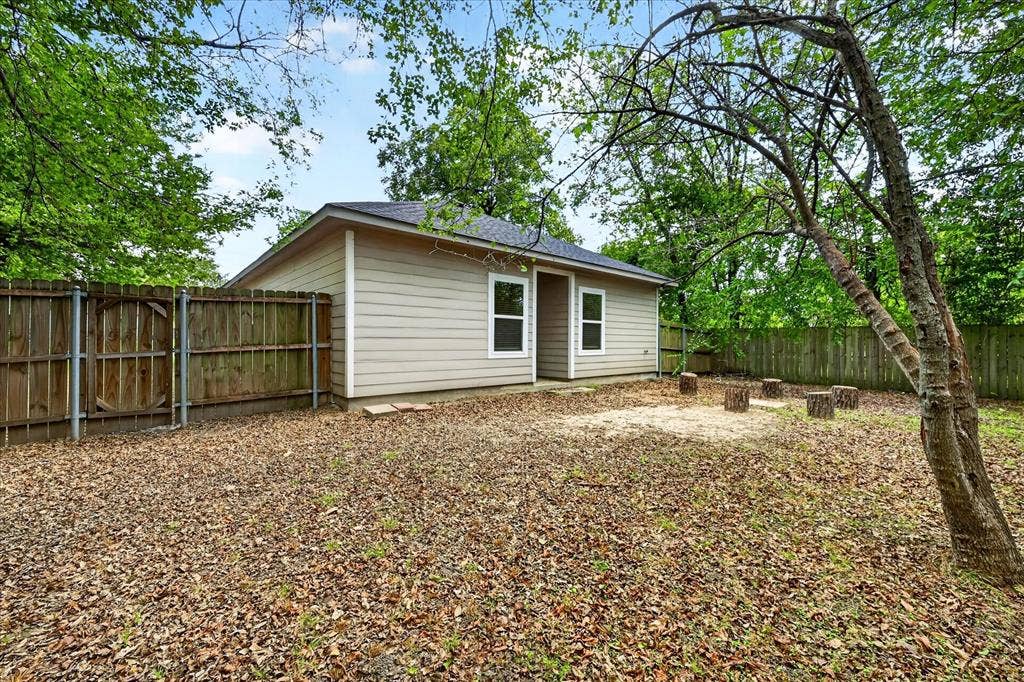 1719 Park Street, Commerce, TX 75428 1719 Park Street, Commerce, TX 75428
