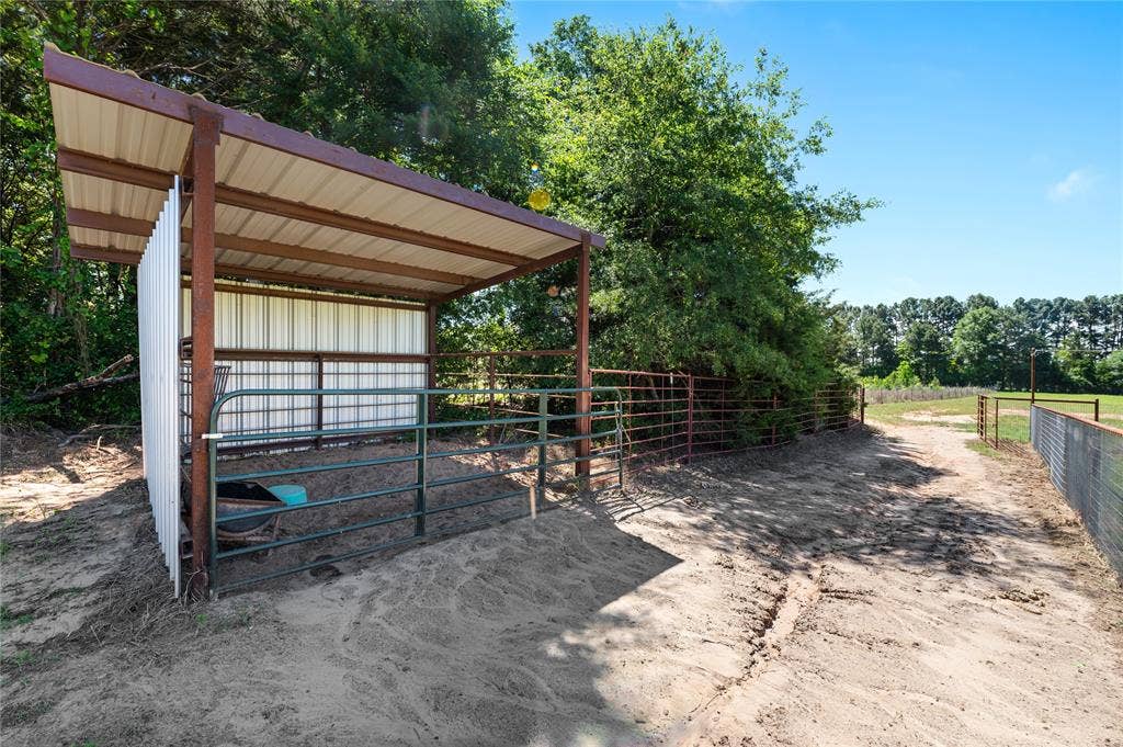 3815 Fm 2088, Quitman, TX 75783
