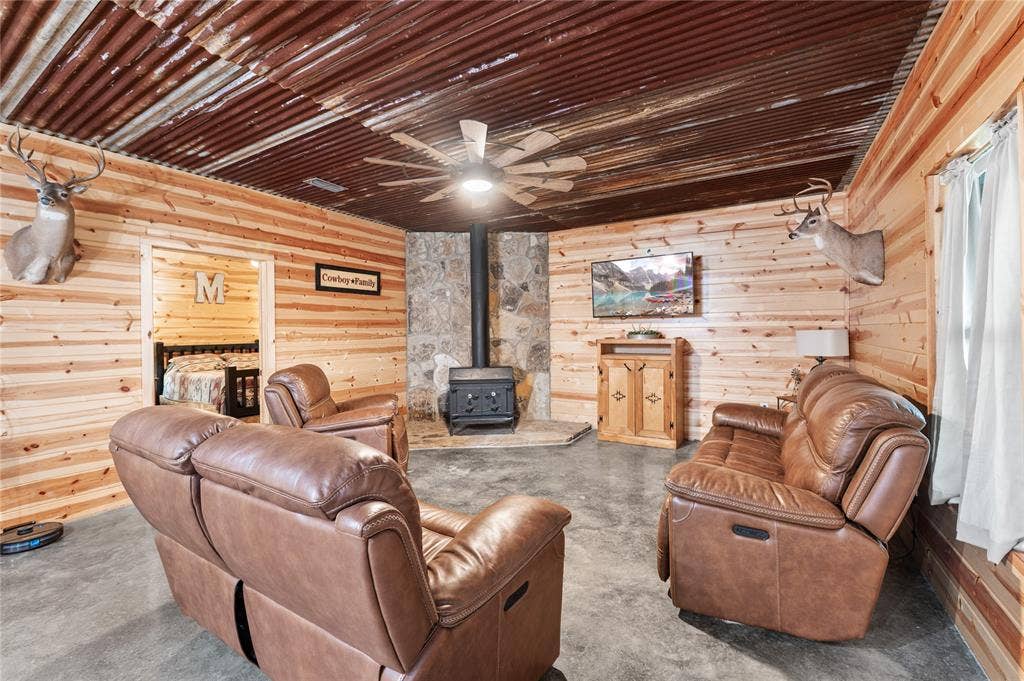 3815 Fm 2088, Quitman, TX 75783