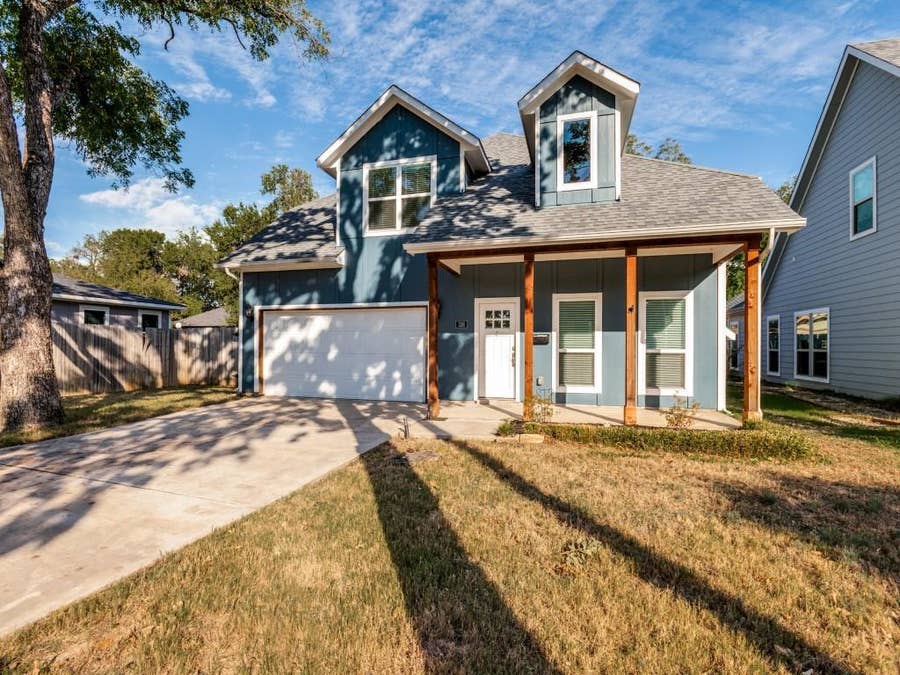 Property photo for 336 Clark Street, Irving, TX