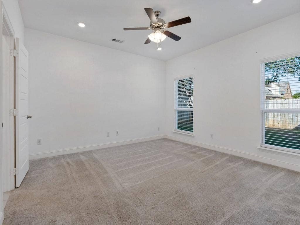 336 Clark Street, Irving, TX 75060 336 Clark Street, Irving, TX 75060