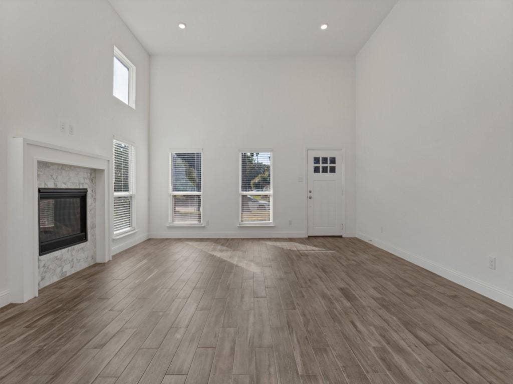 336 Clark Street, Irving, TX 75060 336 Clark Street, Irving, TX 75060