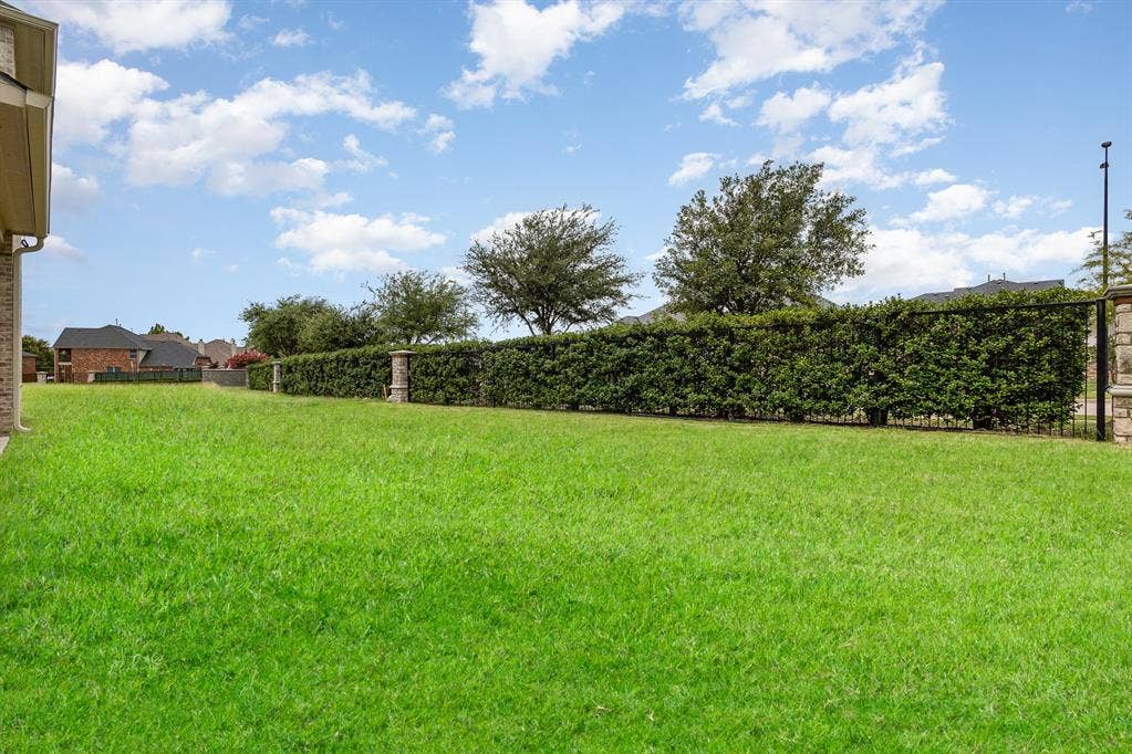 9840 Wyndbrook Drive, Frisco, TX 75035 9840 Wyndbrook Drive, Frisco, TX 75035