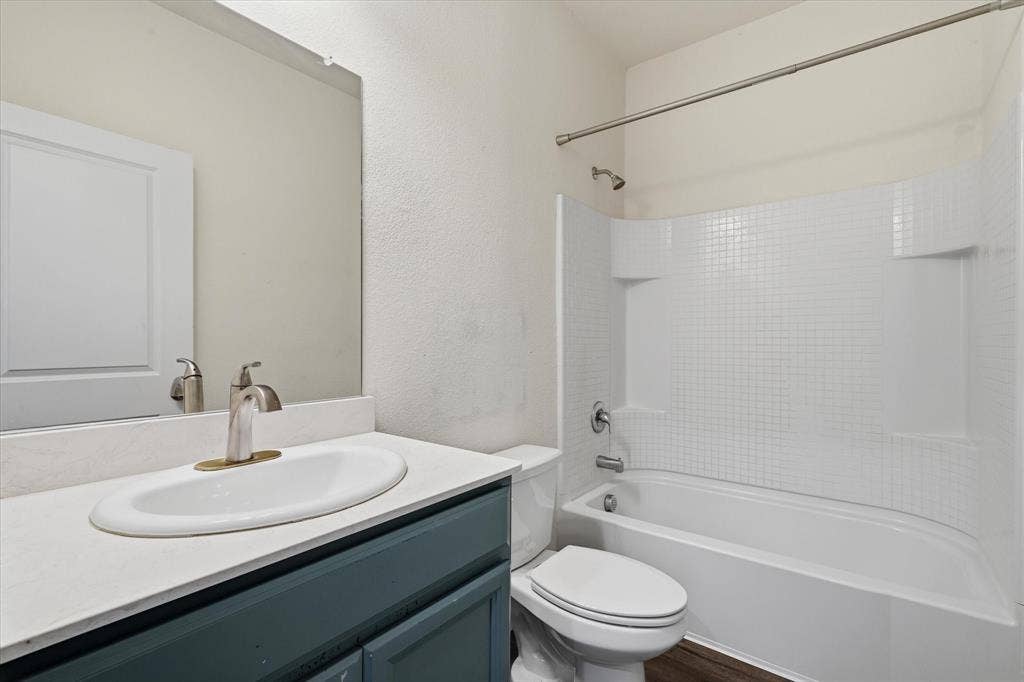 304 Sabine River Road, Glenn Heights, TX 75154