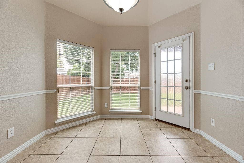 1404 Ashby Drive, Lewisville, TX 75067