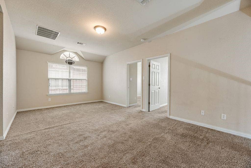 1404 Ashby Drive, Lewisville, TX 75067