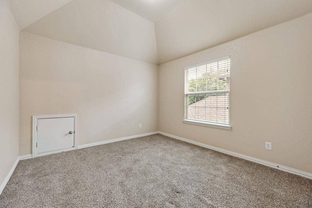 1404 Ashby Drive, Lewisville, TX 75067