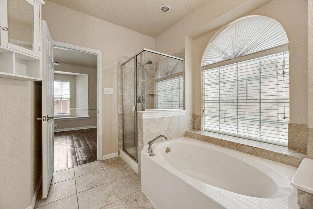 1404 Ashby Drive, Lewisville, TX 75067